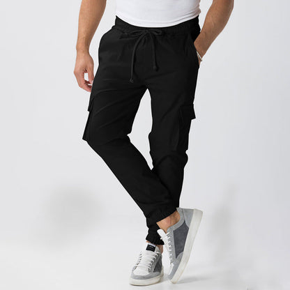 Herren Cargo-Hose mit elastischem Bund und praktischen Seitentaschen BerlinGlamour - das ist der perfekte Begleiter für jeden, der seine Freiheit liebt und immer unterwegs ist. Die neue Kol