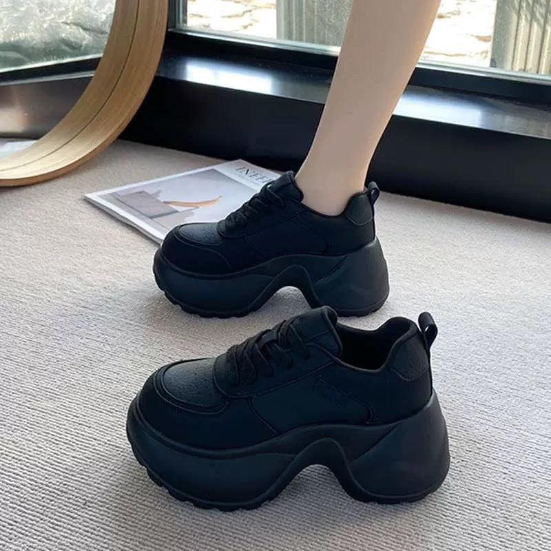 Damen Sneaker Chunky mit dicker Sohle und modernem Design