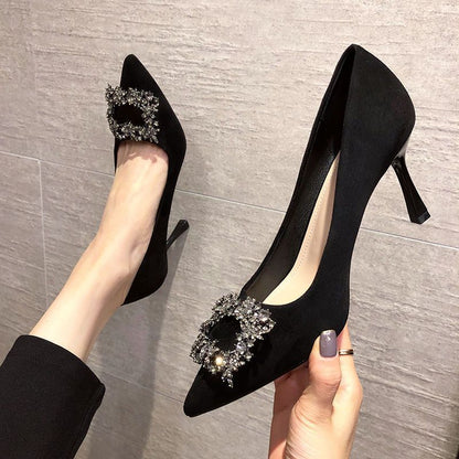Damen Pumps Schmuckdetail Elegante High Heels - BerlinGlamour