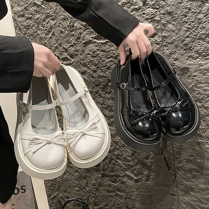 Damen Plateau-Schuhe Glänzend Schick Frauen Schuhe Heidi Stil - BerlinGlamour