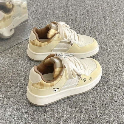 Damen Sneaker Modisch mit Details und Weichem Innenleben