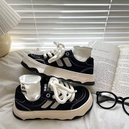 Damen Sneaker Chunky Weite Passform Schnürsenkel Modisch