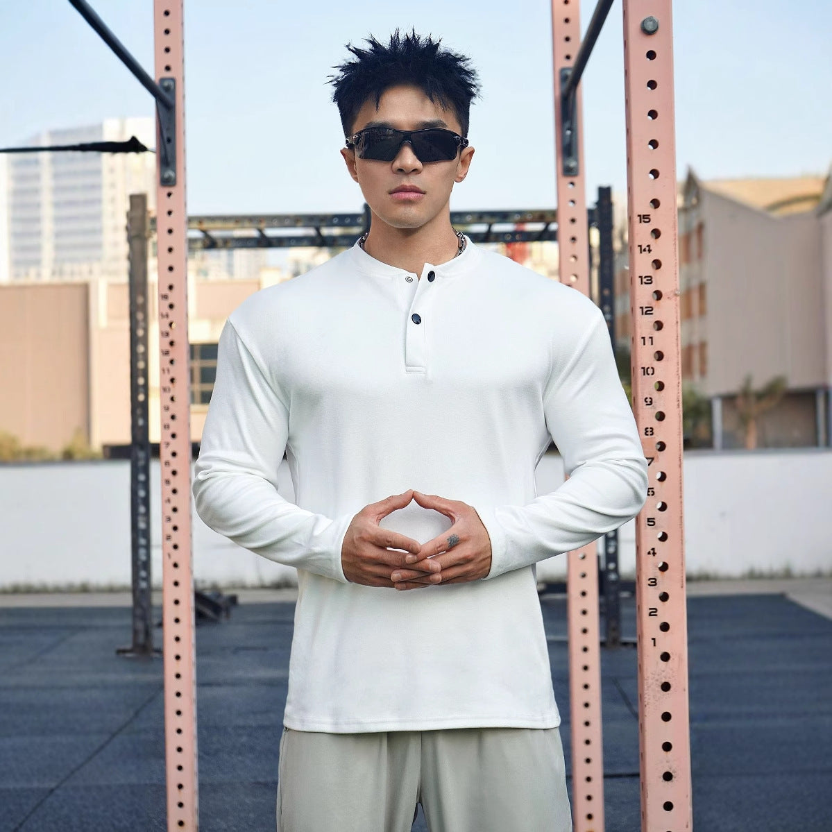 Herren Langarmshirt Atmungsaktiv Knöpfausschnitt Modern