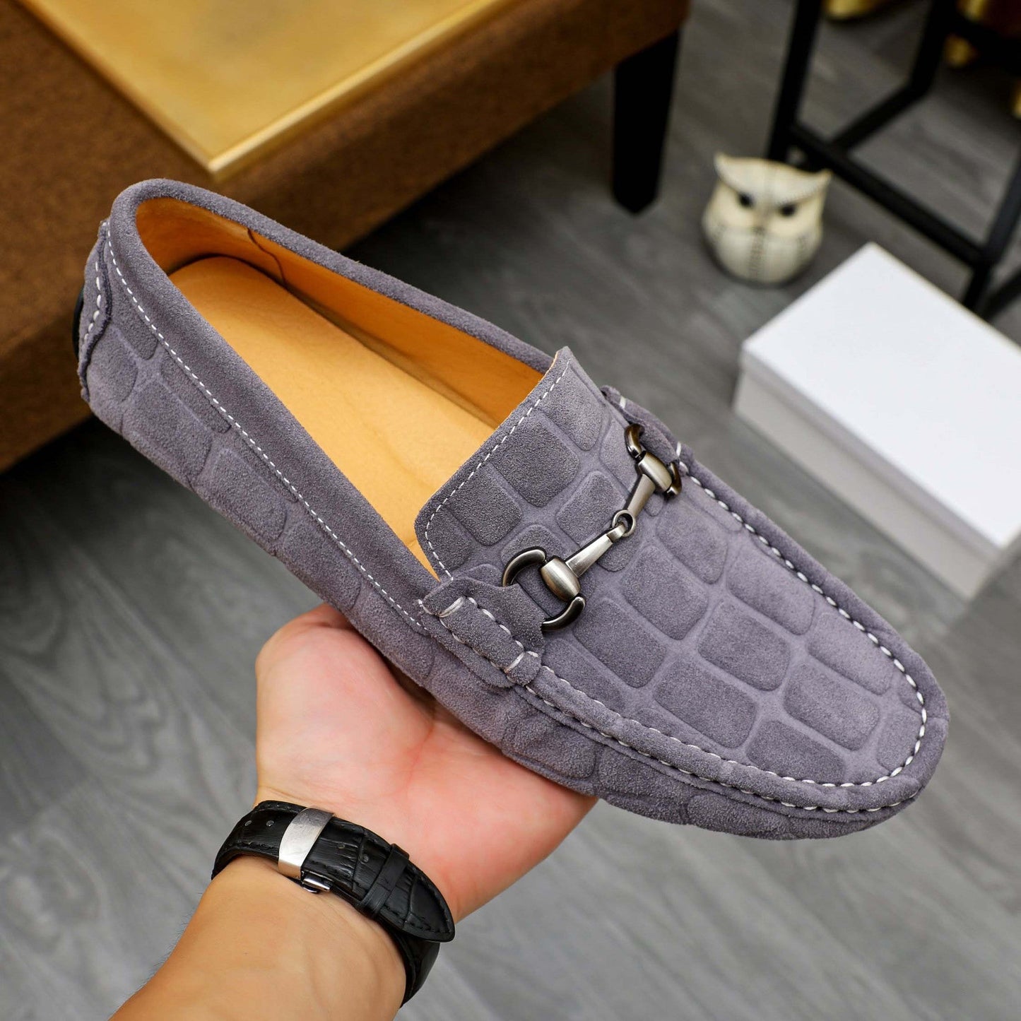 Damen Mokassin Wildleder Schuhe mit Ketten Detail Modern