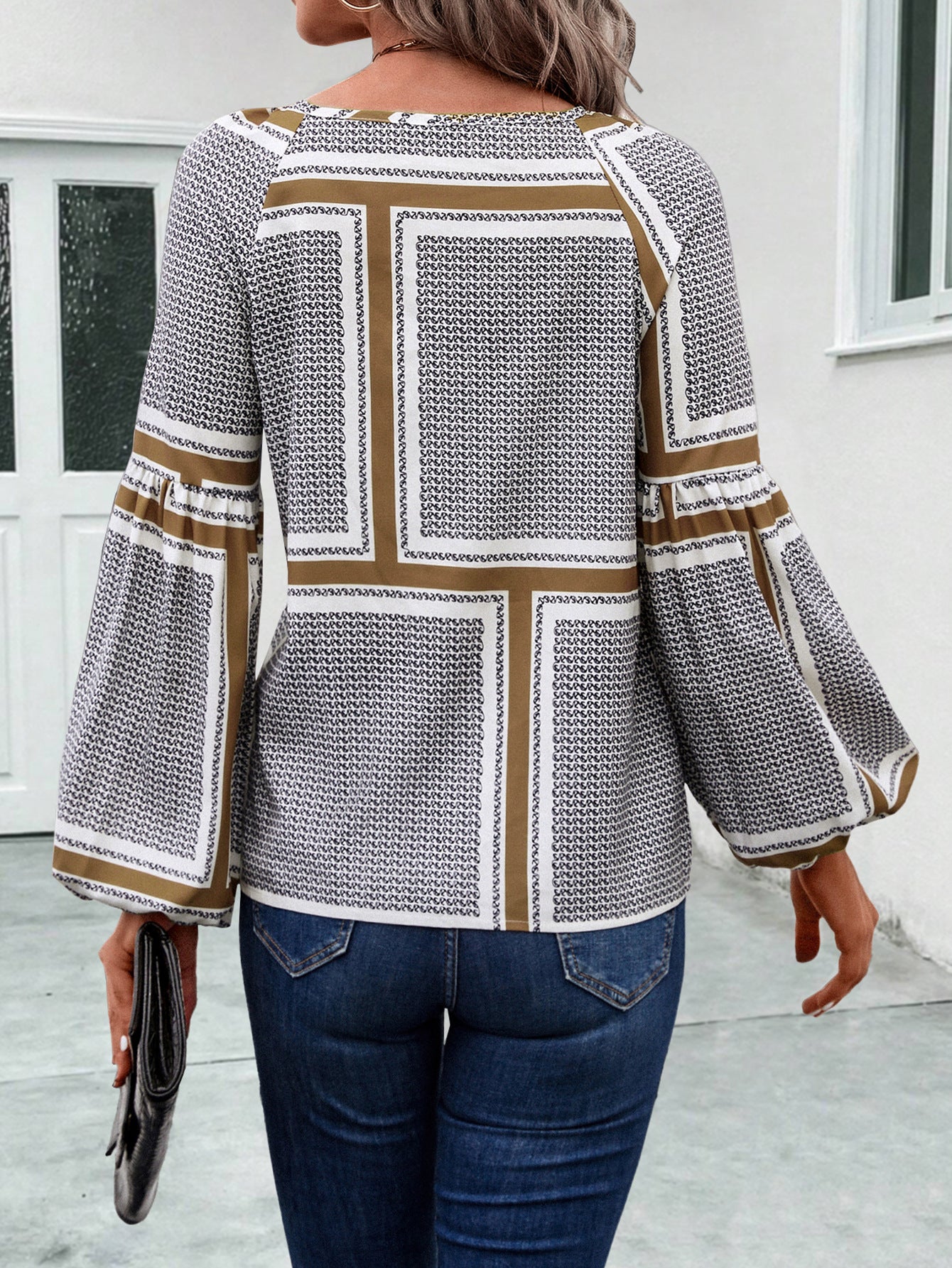 Elegante Damenbluse Rüschen Modern Berlin Style