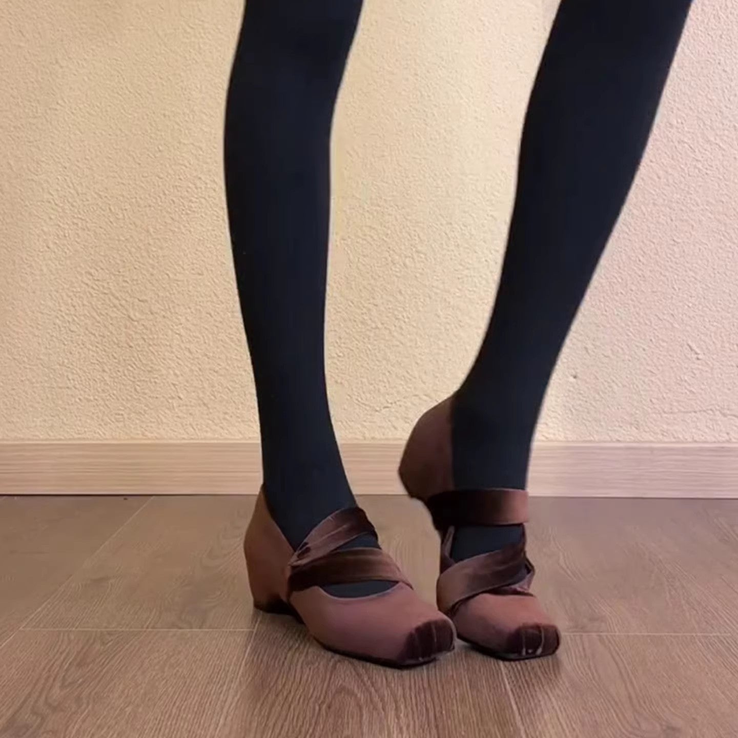 Damen Ballerinas Elegante Veloursleder Schuhe Mit Kreuzriemen
