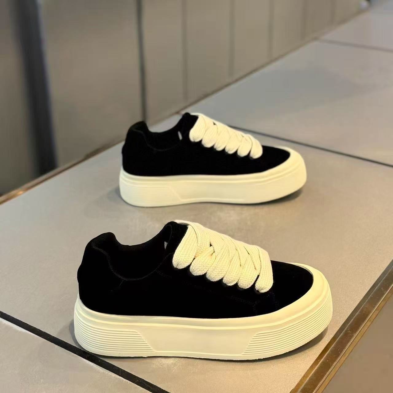 Damen Sneaker Hohe Plattform Breite Schnürung Mode