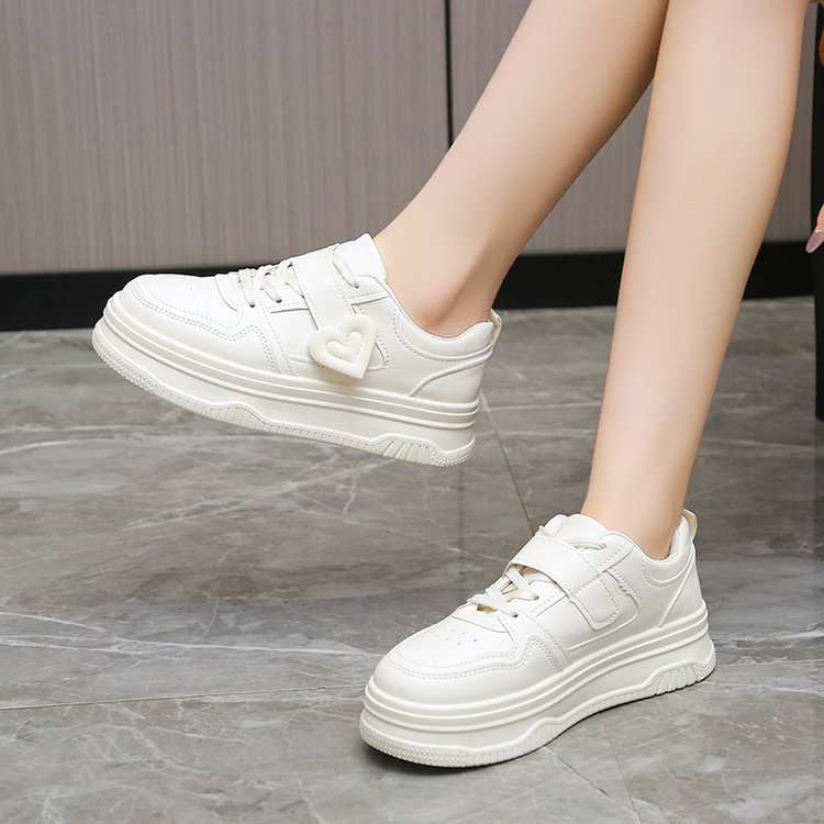 Sneakers Damen Sportlich Herz Applikation Mode Schuhe