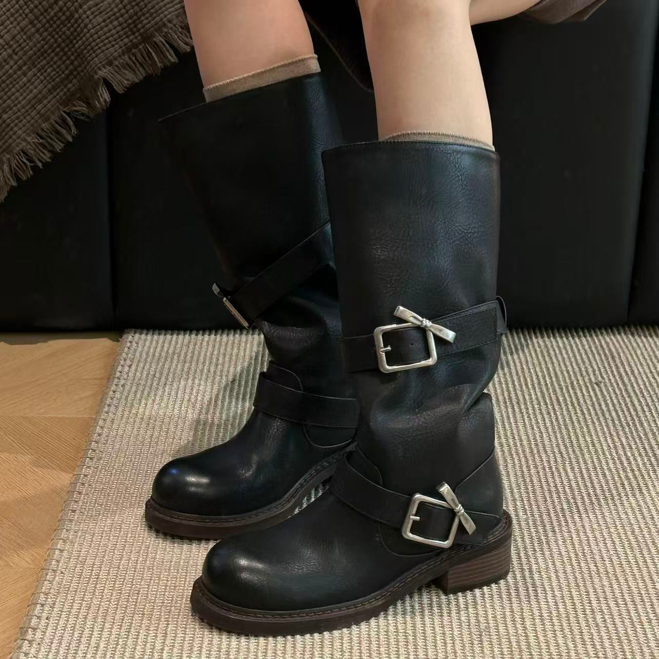 Damen Stiefel Modisch mit verstellbaren Riemen und bequemem Blockabsatz