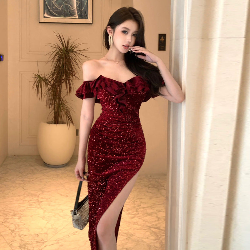 BerlinGlamour Paillettenkleid mit One-Shoulder-Design und Pailletten-Applikationen