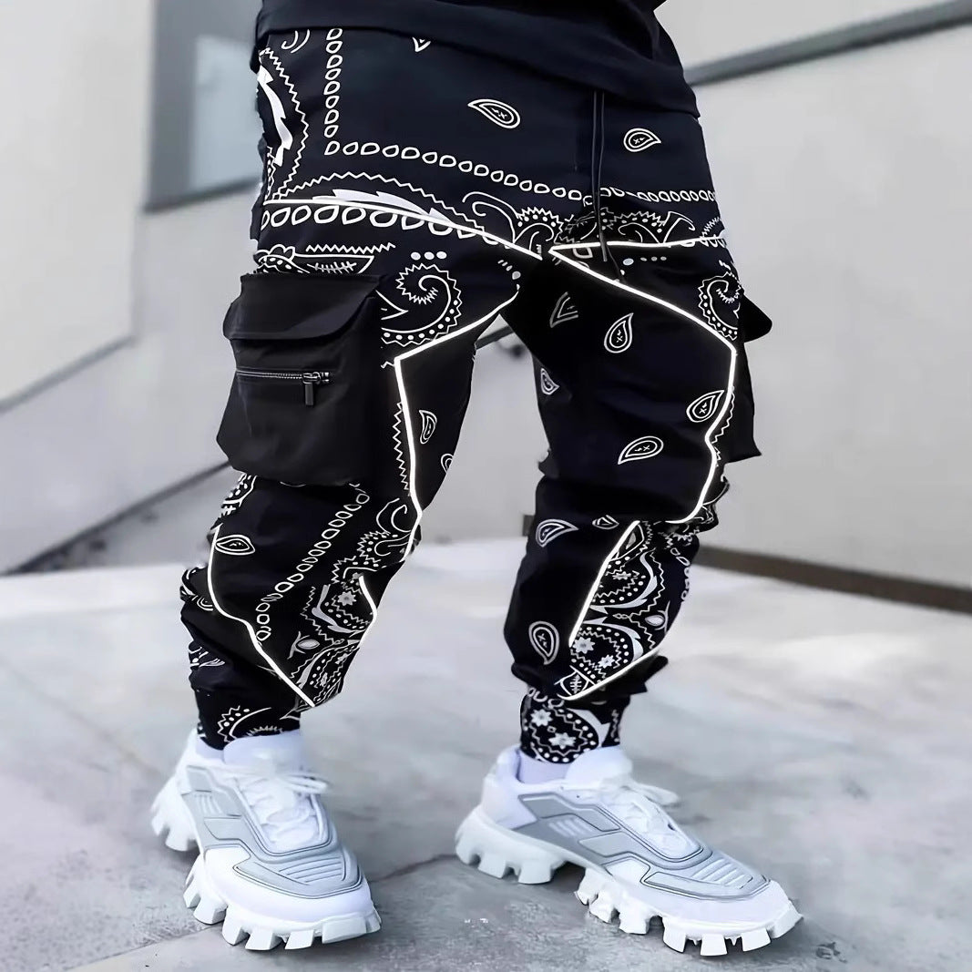 Herren Cargo-Hose mit Bandana-Druck und vielen Taschen