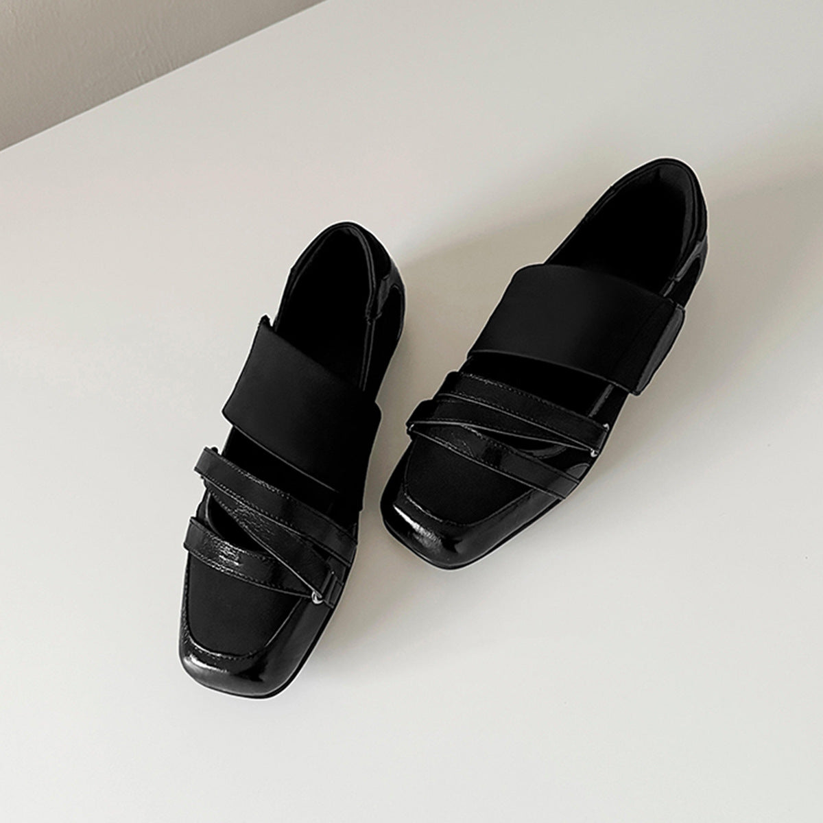 Damen Ballerina Schuhe Metallic Details Modern