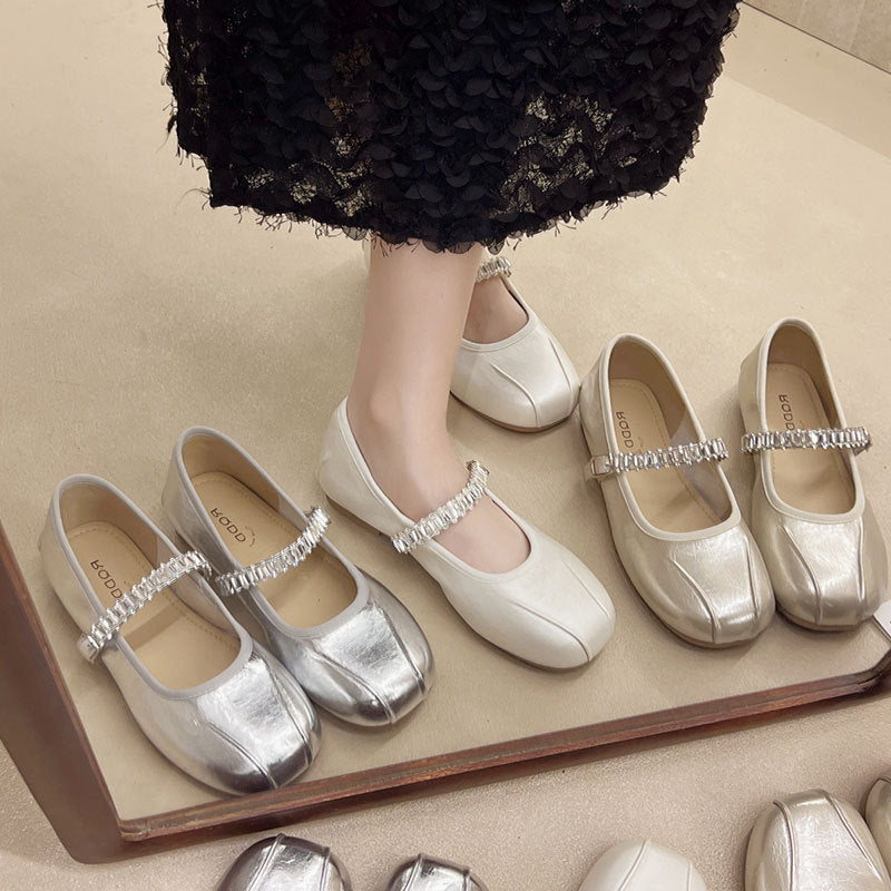 Damen Ballerinas Elegantes Design mit Riemchen - BerlinGlamour