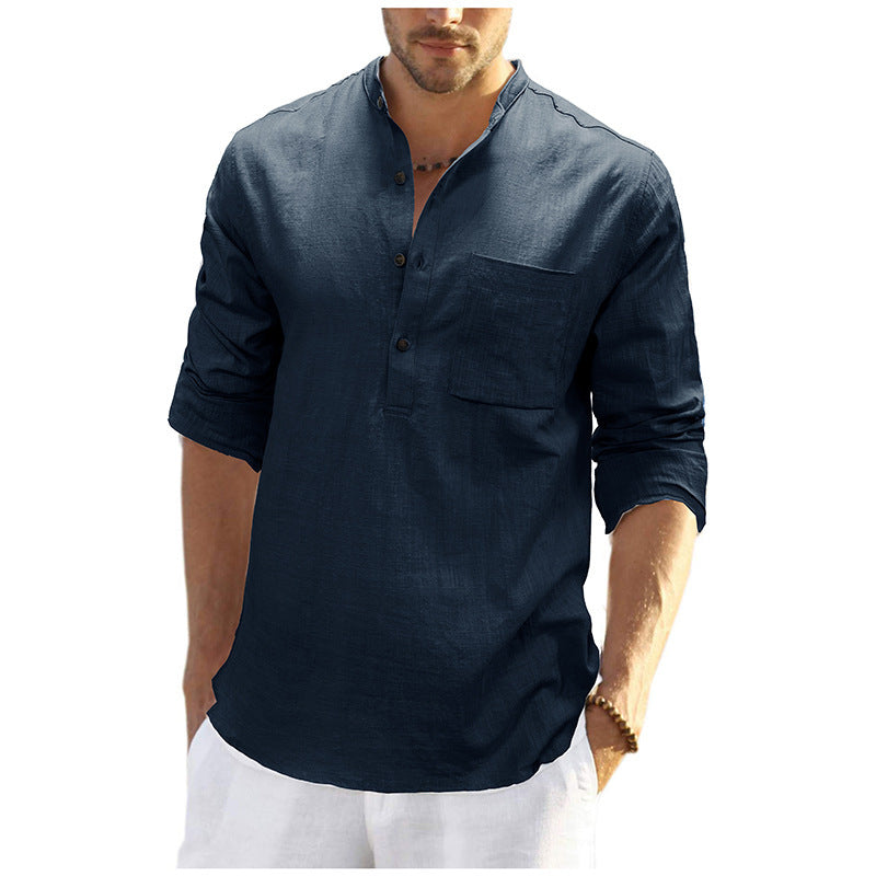 Herren Leinenhemd mit klassischem Henley-Ausschnitt und praktischer Brusttasche BerlinGlamour, ideal für den modernen Online-Shop.