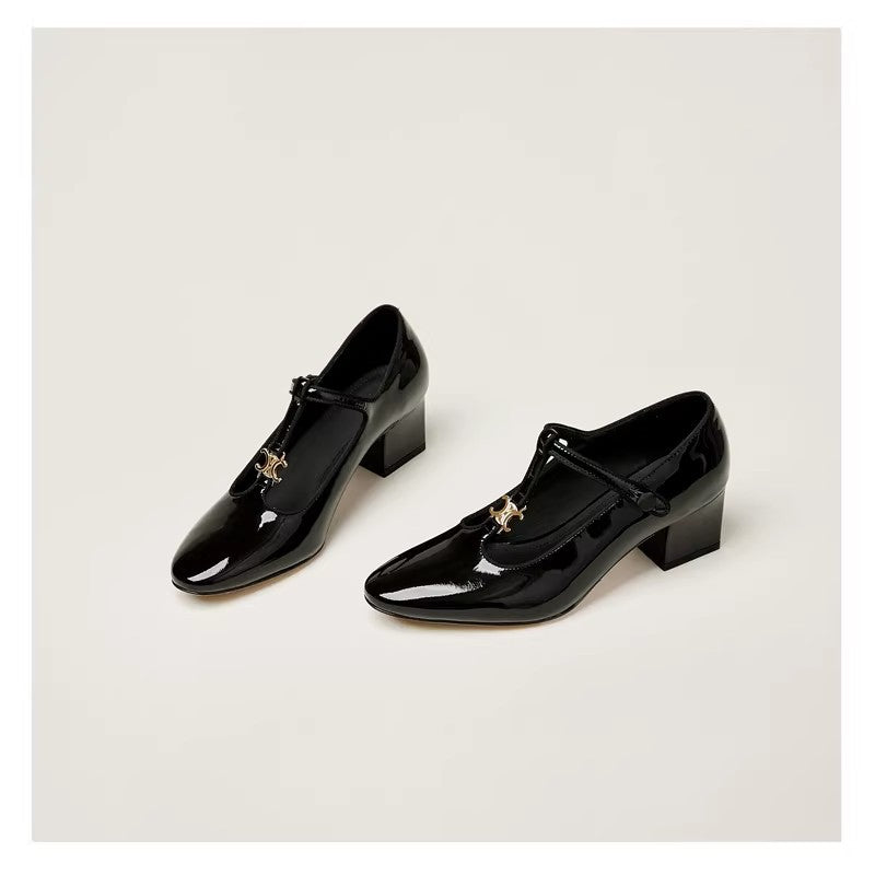 Elegante Damen Pumps mit T-Riemen Hochglanz