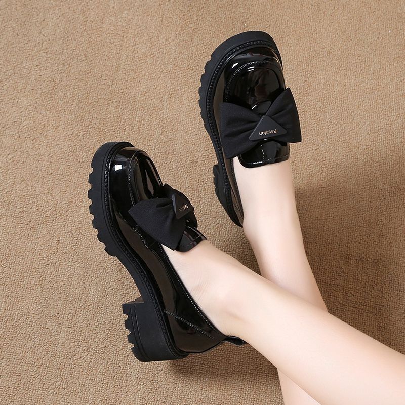 Damen Schuhe Lack Hochglanz mit Schleife Rutschfest