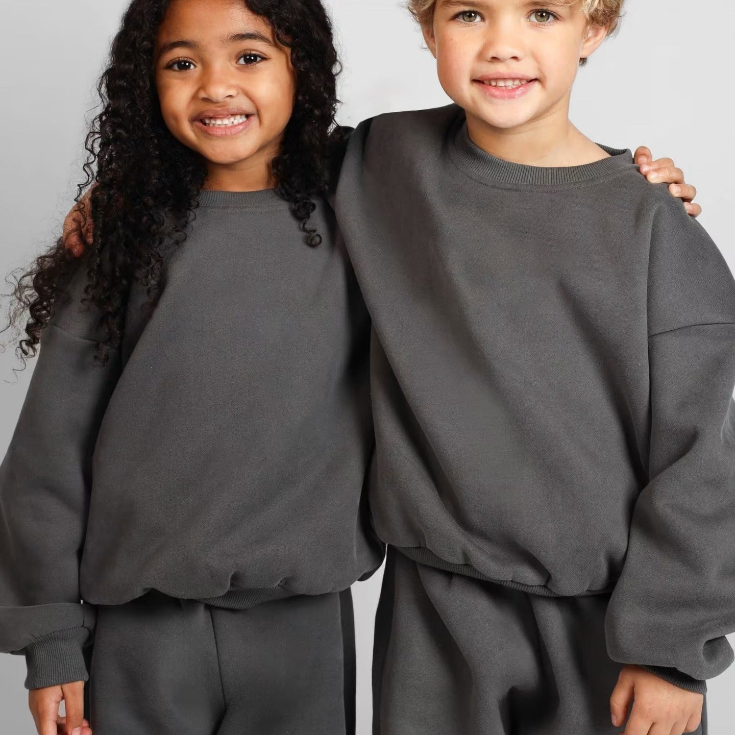 Damen Sweatshirt Oversized Schultern Hochkragen Bequem - BerlinGlamour