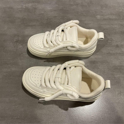 Damen Sneaker Minimalistisch Doppelschnürung Komfortabel - BerlinGlamour