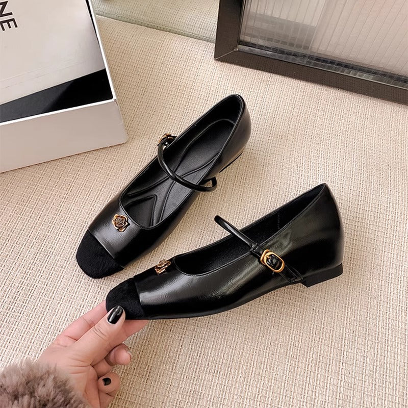 Damen Ballerinas Klassisch mit Riemenverschluss und Blumenmuster - BerlinGlamour