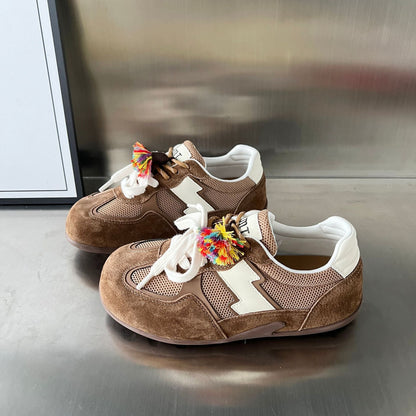 Damen Sneaker Sportlich atmungsaktiv mit Quasten-Details - BerlinGlamour