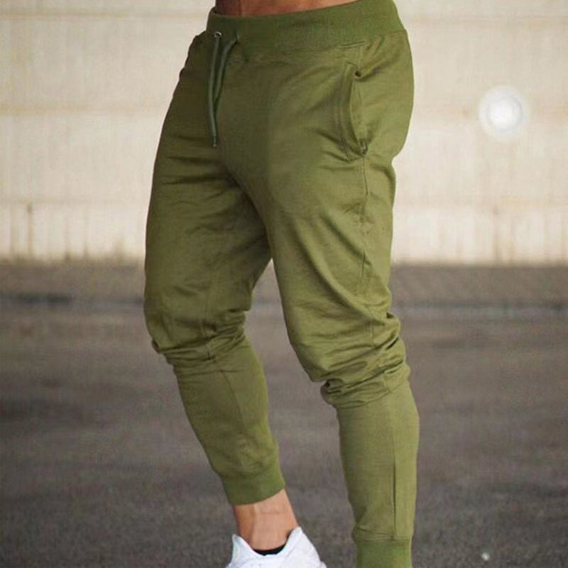 Herren Jogginghose mit modernem Schnitt und elastischem Bund.