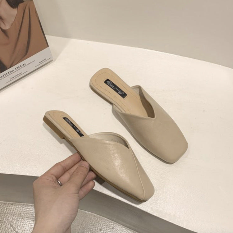 Damen Mules Modern mit Überkreuz-Design und Hochglanz - BerlinGlamour