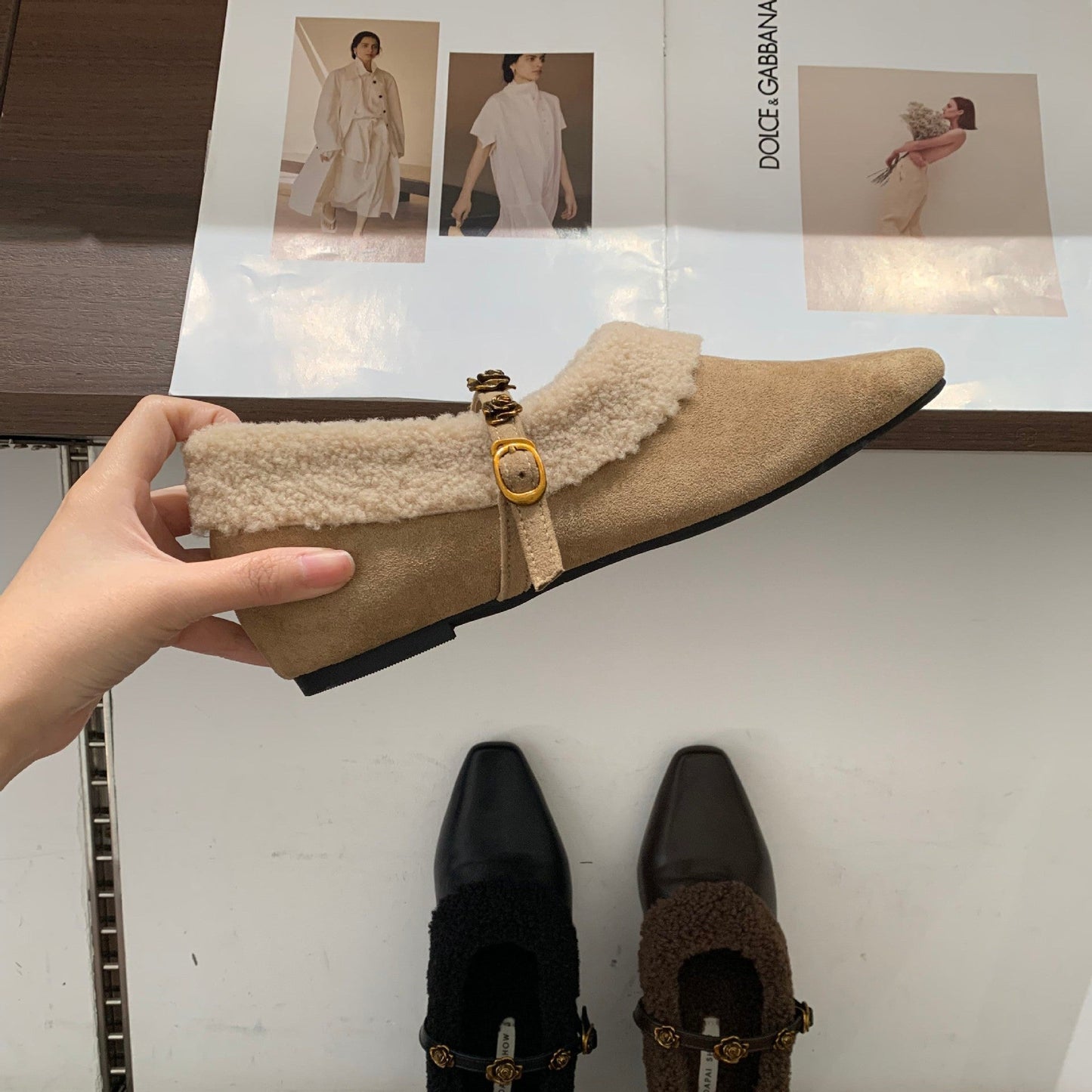 Damen Slipper Elegante Kunstfell Warme Hausschuhe Gold