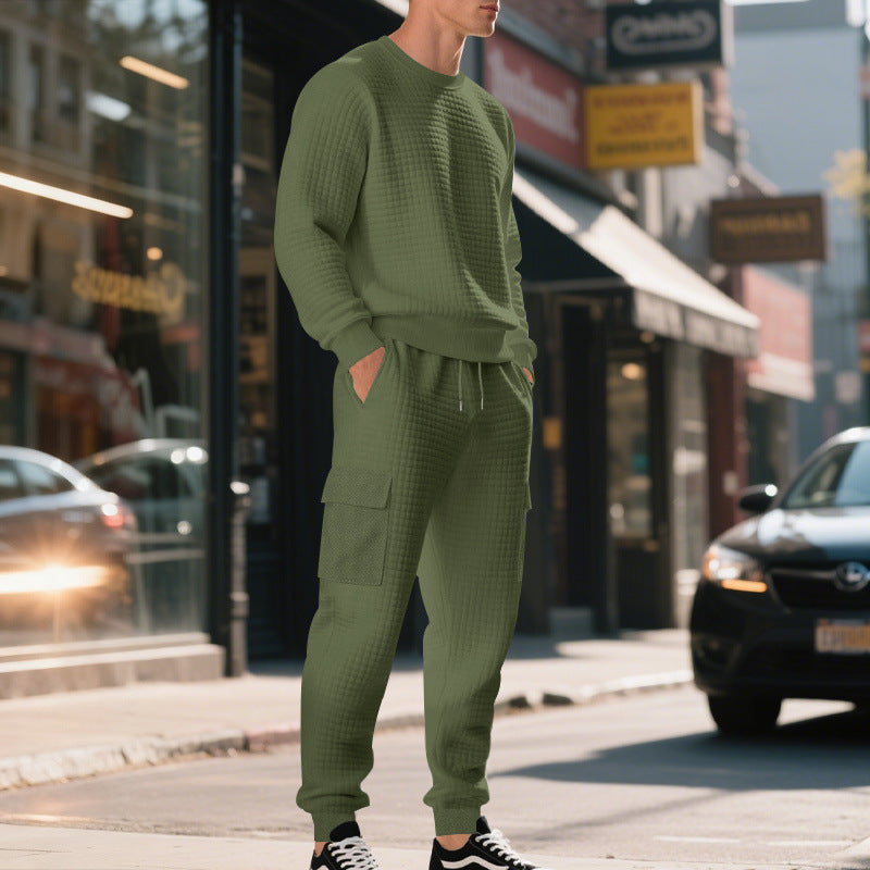 BerlinGlamour Sweatshirt und Cargohose Set - das ist der perfekte Begleiter für deinen nächsten Städttrip. Der lässige Sweatshirt ist aus hochwertigem Material gefertigt und bietet optimal