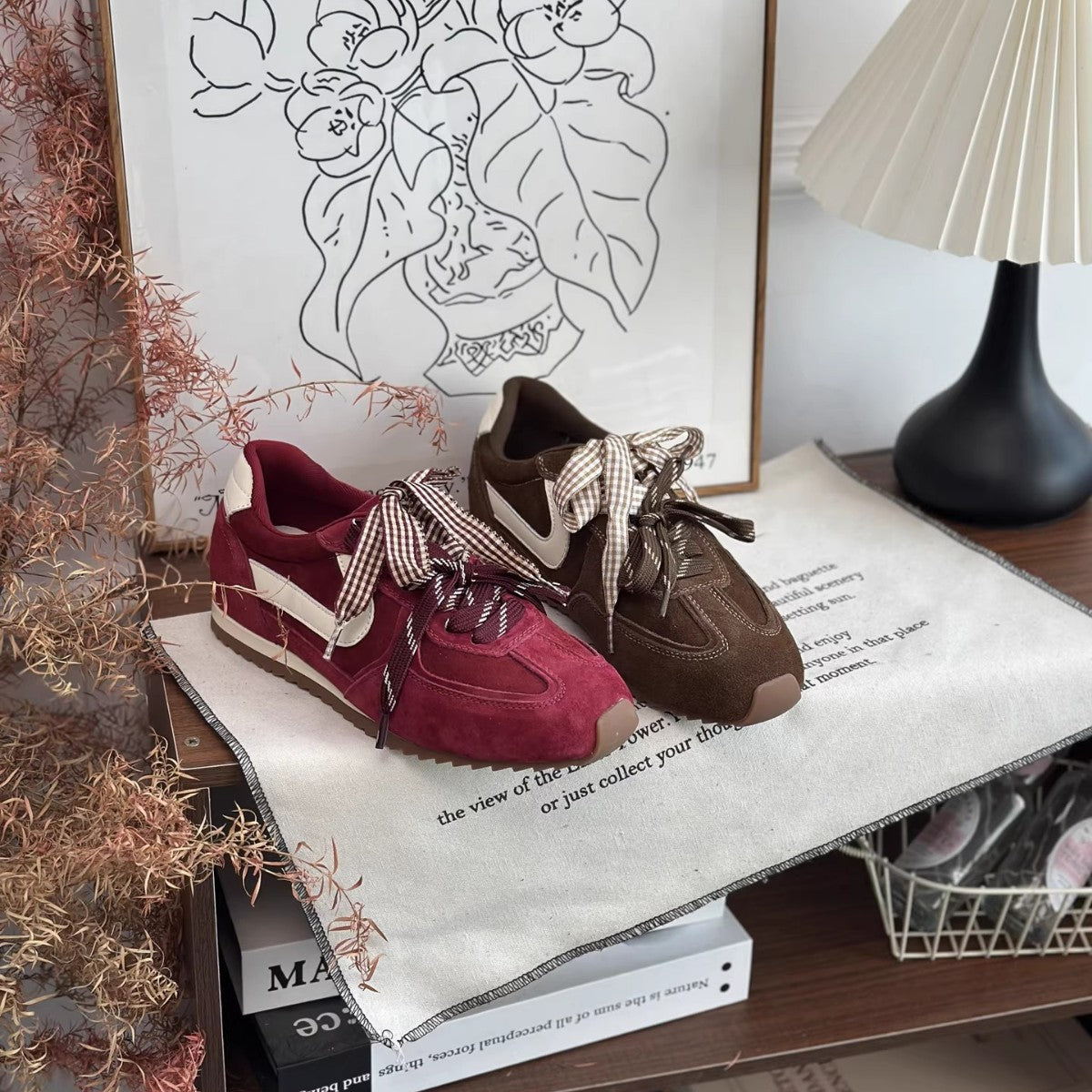 Damen Sneaker Sportlich Komfortabel Mit Rüschen - BerlinGlamour