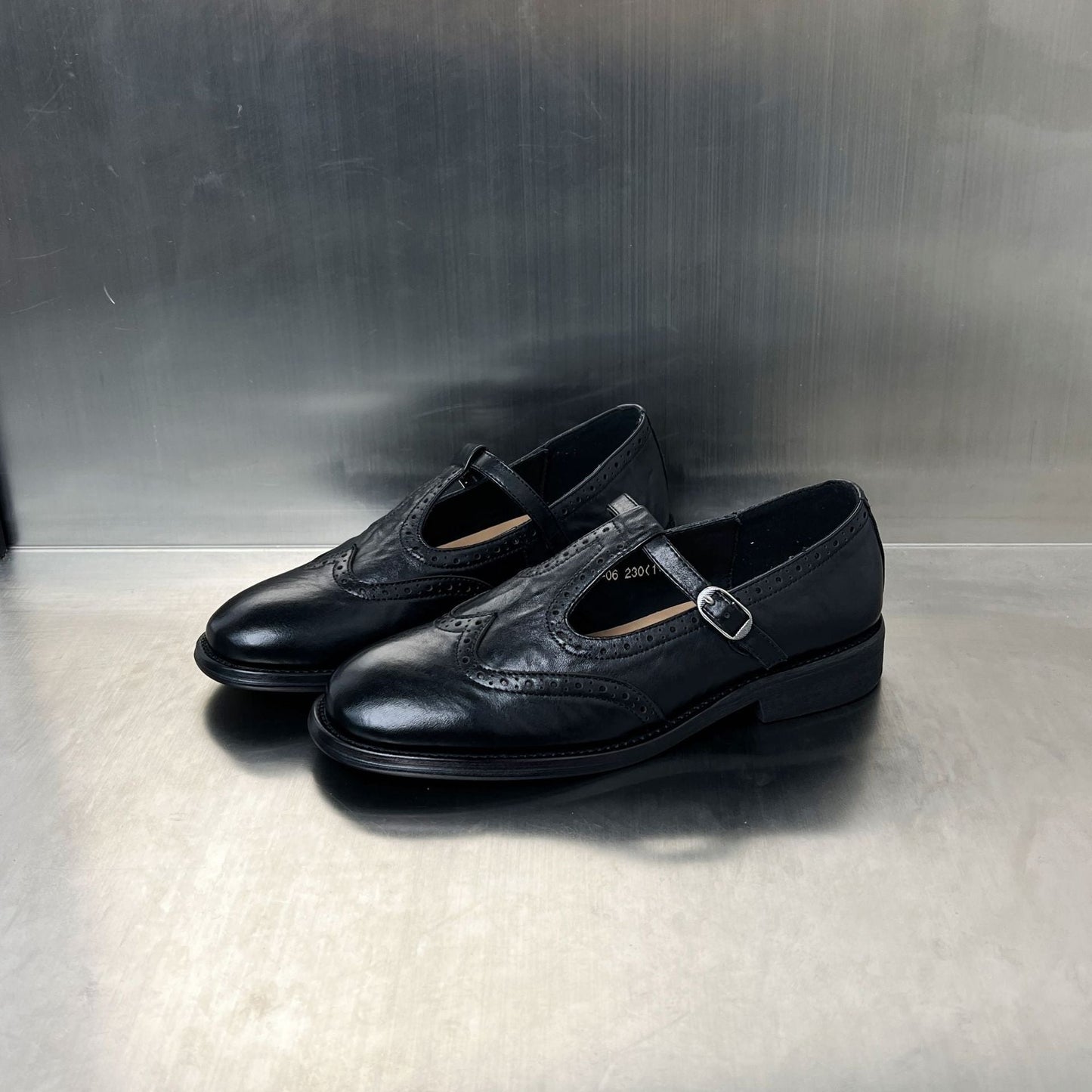 Damen Slipper Elegante Schnalle Luxus Design