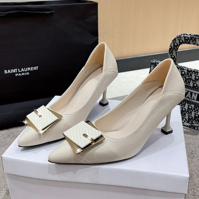 Damen Pumps Elegante High Heels mit Schmuckdetail - BerlinGlamour