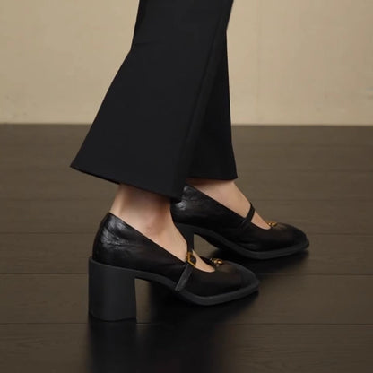 Elegante Damen Pumps mit Riemen Schwarz