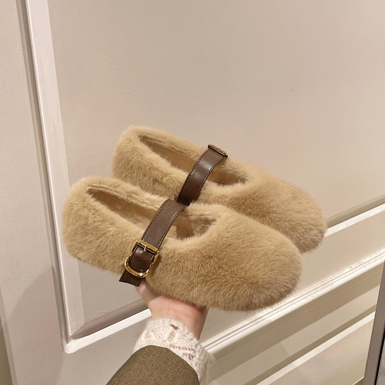 Damen Hausschuhe Flauschig Schnallenverschluss Elegante Winter - BerlinGlamour