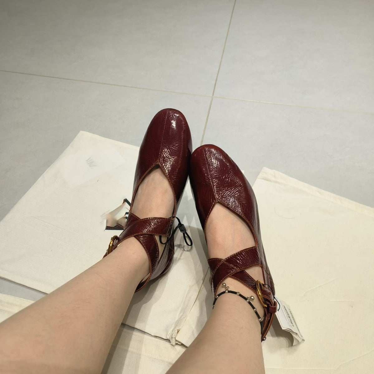 Damen Ballerinas Glänzend Lack Schlaufen Riemen Modisch