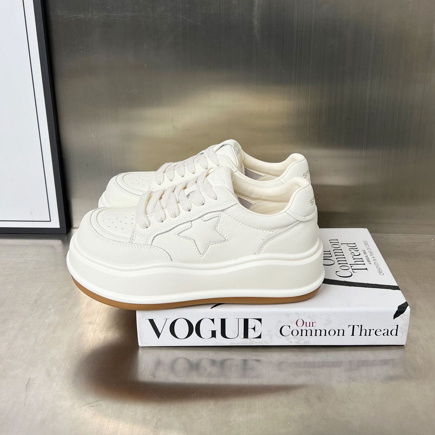 Damen Sneaker Sportlich mit Wedgesohle und Sternenmuster