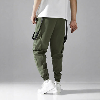 Bequeme Herren Cargo-Hose mit verstellbaren Trägern