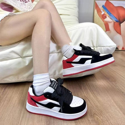 Damen Sneaker Urban Style Komfort Sohle Schwarz