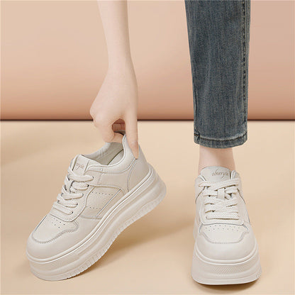 Damen Plateau Sneaker Komfortabel Dämpfend Modern - BerlinGlamour