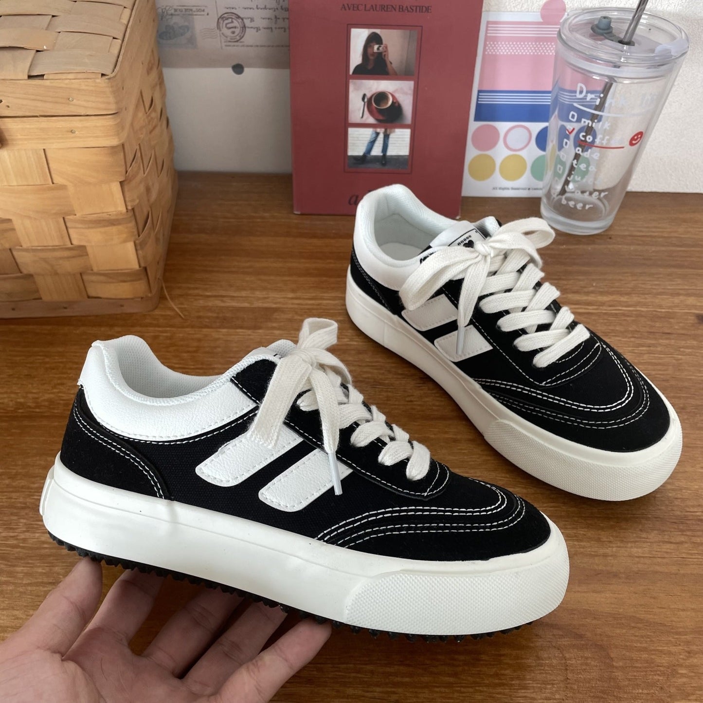 Damen Sneaker atmungsaktiv mit dämpfender Sohle Sportlich