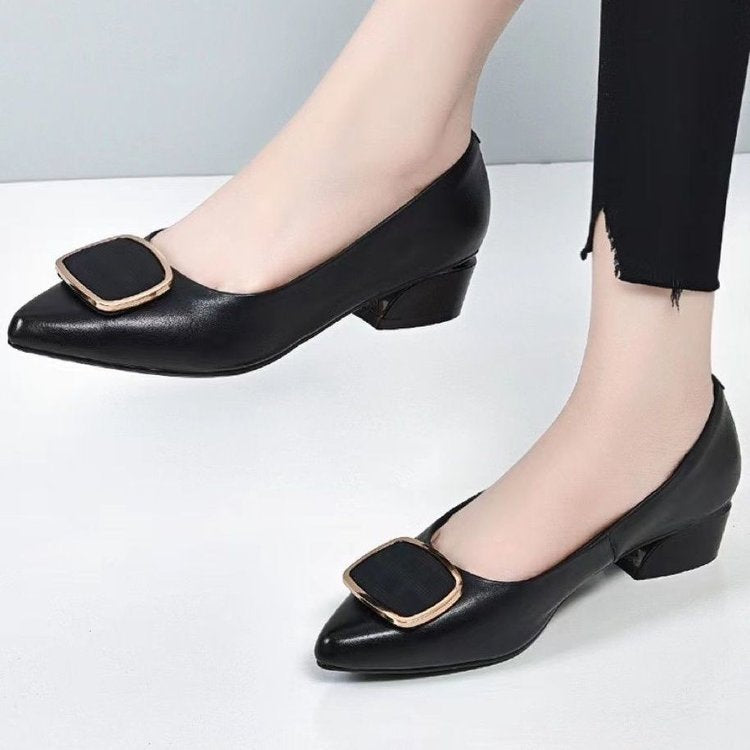 Damen Pumps Klassisch mit Nieten und Strass - BerlinGlamour