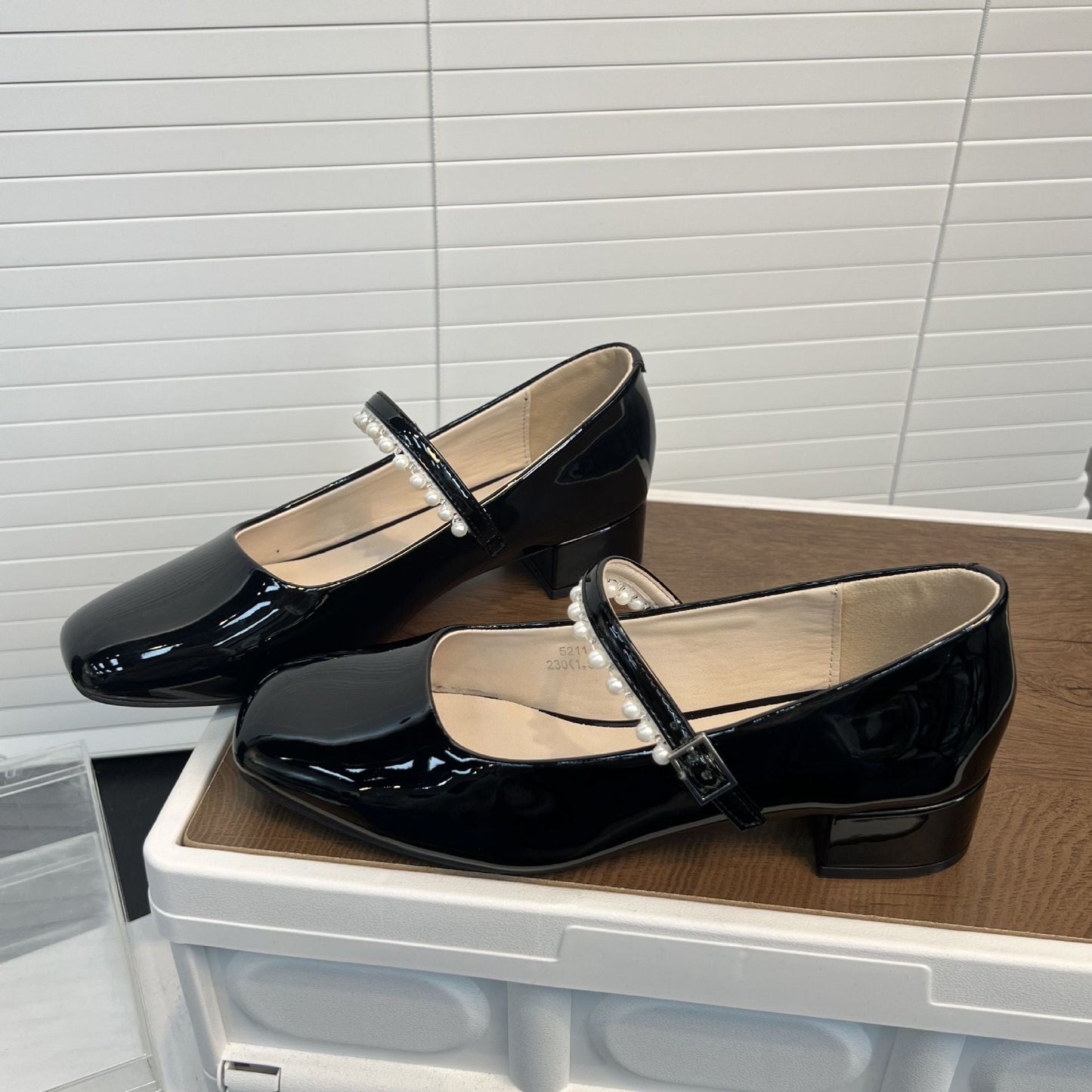Damen Ballerinas Bequem Keilabsatz Riemen Detail