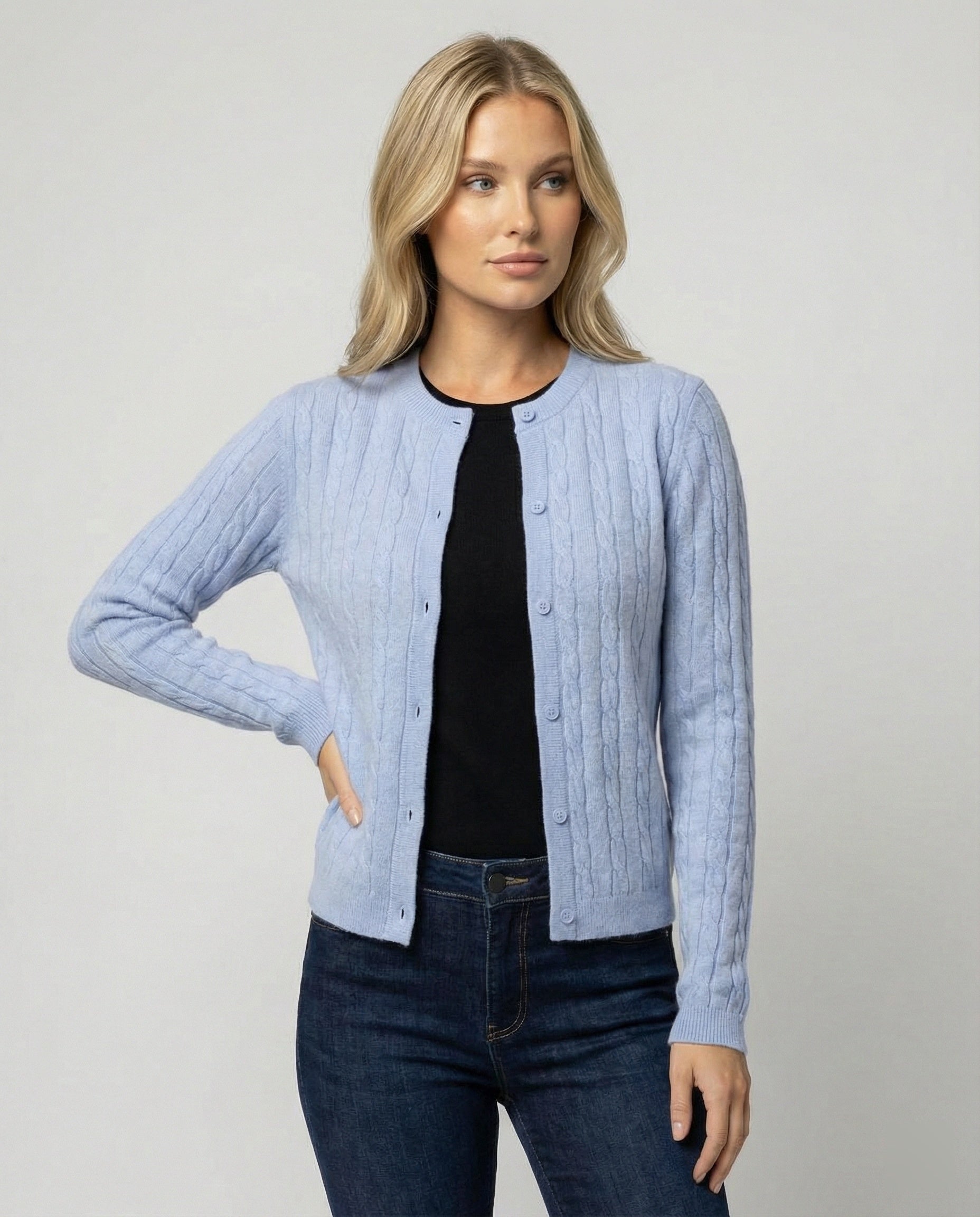 Damen Cardigan Kurz Zopfmuster Rundhals Modern - BerlinGlamour