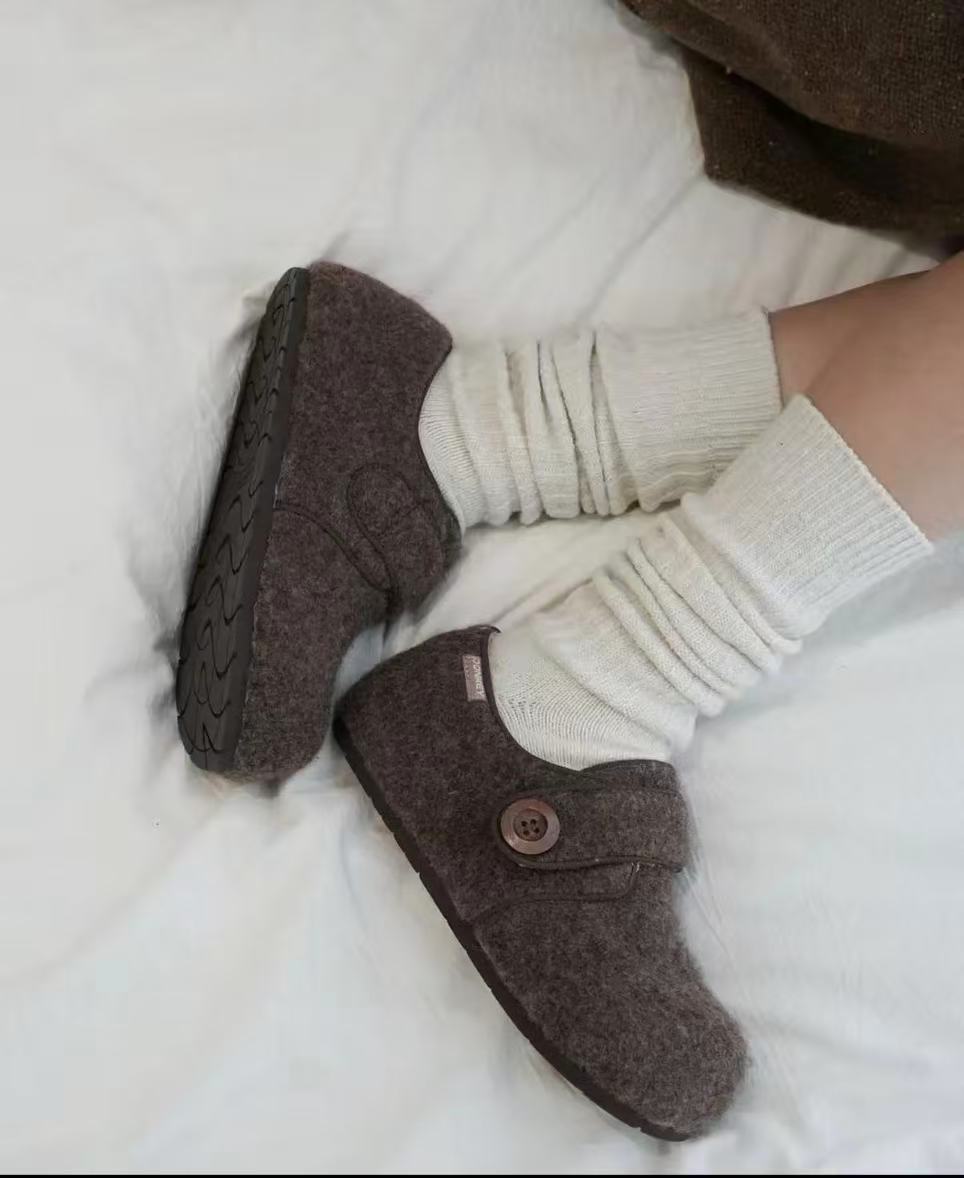 Damen Hausschuhe Warm Kuschelig mit Schnalle Winter
