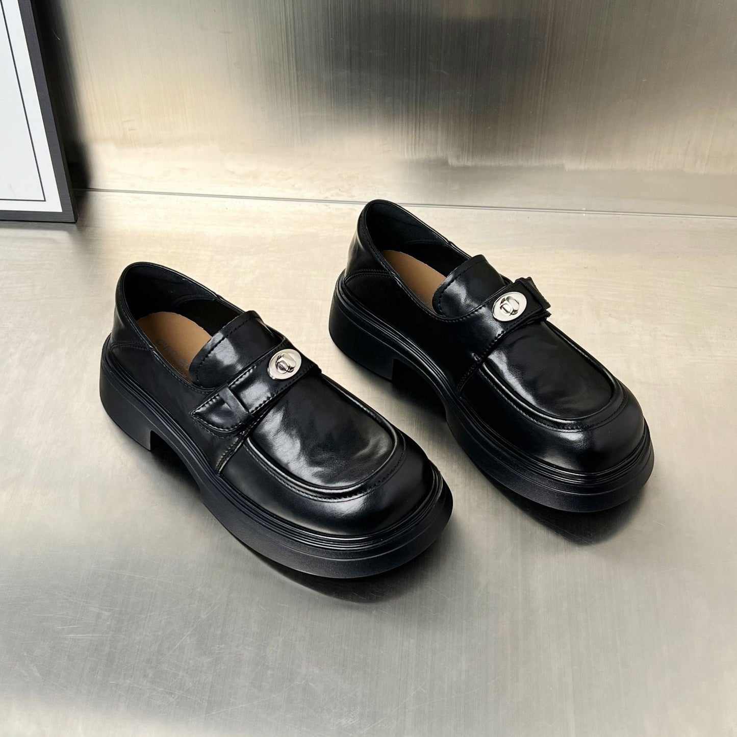 Elegante Damen Mokassins mit Schnallenverschluss Modern
