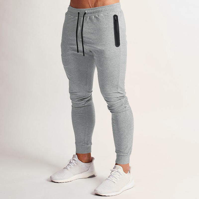 Ein sportlicher Fitness-Hose mit atmungsaktiven Einsätzen und praktischen Reißverschlusstaschen Berlin-Glamour ist ein Produkt, das sowohl die äußere Schönheit als auch die praktische Nut