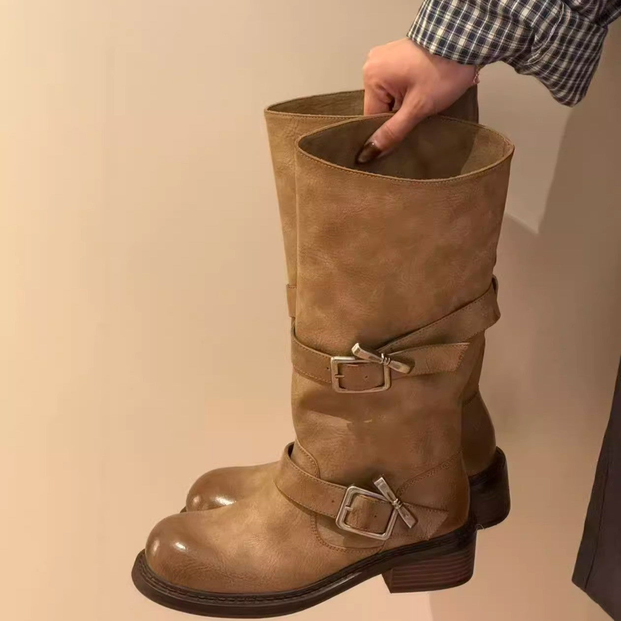 Damen Stiefel Modisch mit verstellbaren Riemen und bequemem Blockabsatz