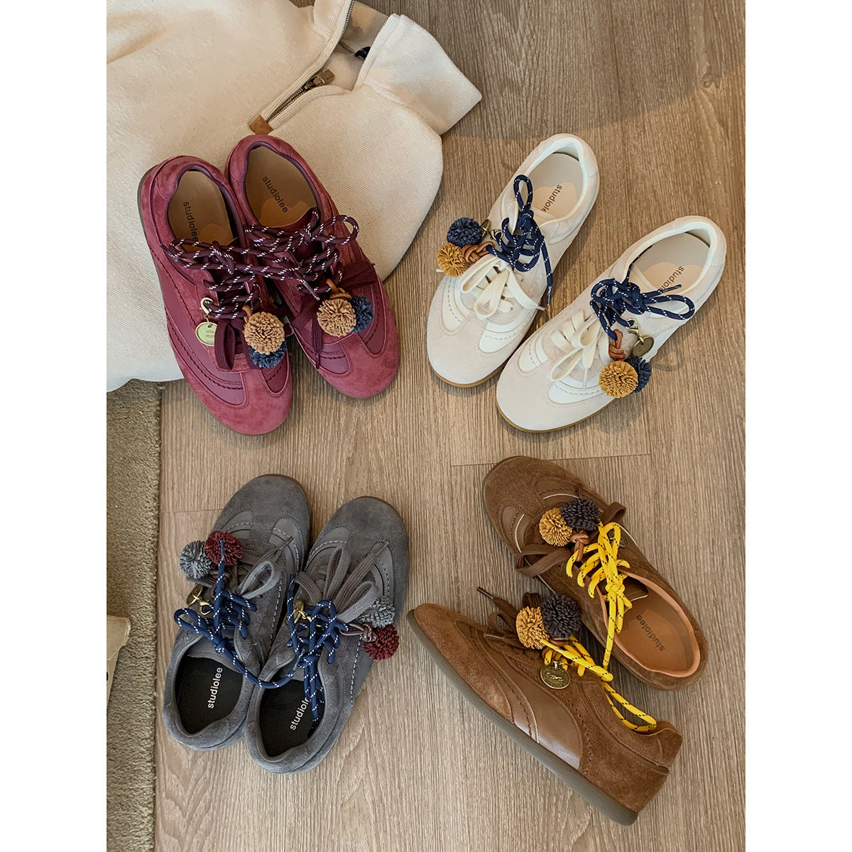 Damen Sneaker Bequem Dekorativ Schnürung Modisch - BerlinGlamour