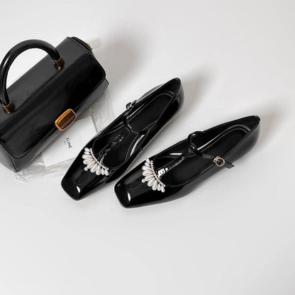 Damen Ballerinas Elegante Mary Jane Schuhe mit Schmuckdetail - BerlinGlamour