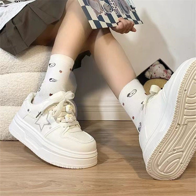Damen Sneaker Sportlich mit Nieten und Applikationen