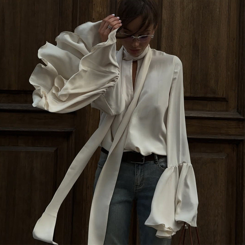 Elegante Damenbluse mit Puffärmeln und Gürtel - BerlinGlamour